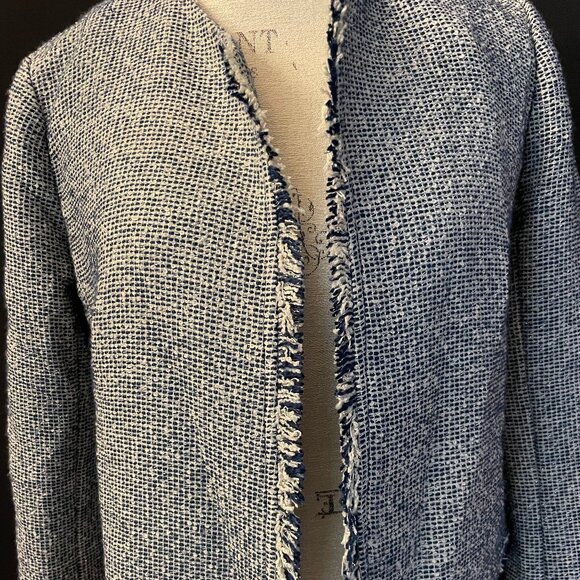 Banana Republic Navy Blue Blazer: Size 4 - Picture 2 of 10